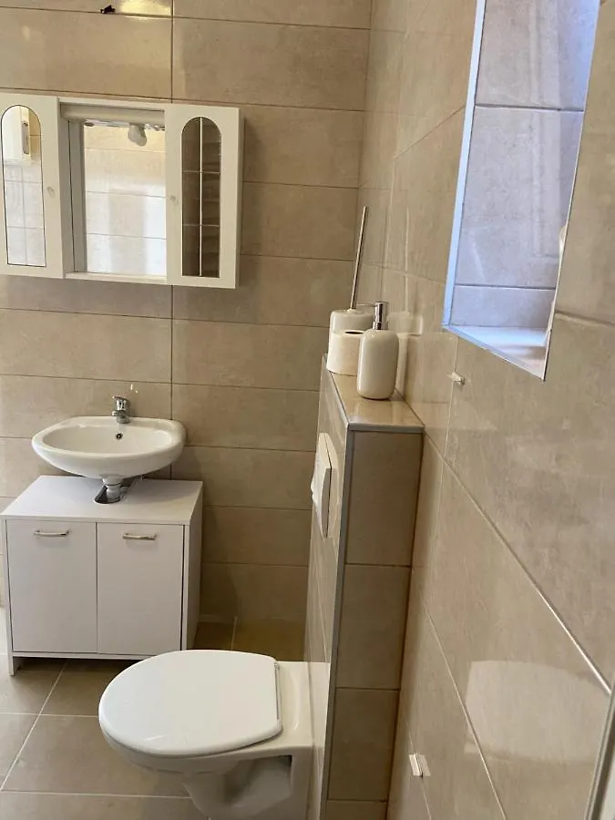 Apartmani Gojko Biograd Na Moru Apartment