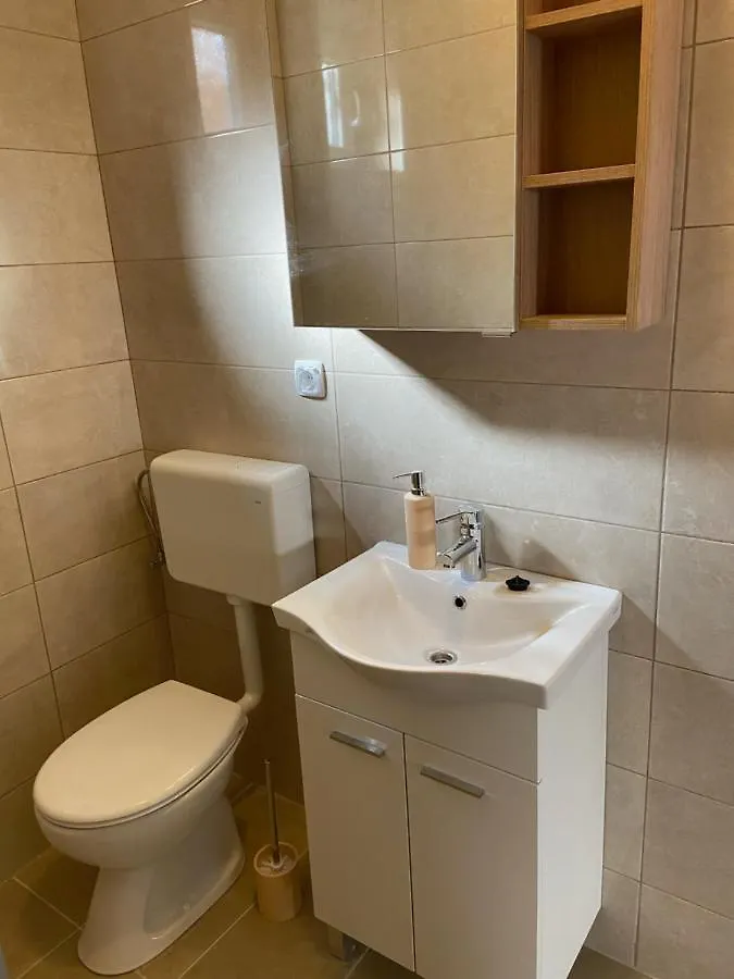 Apartmani Gojko Biograd Na Moru Croatia