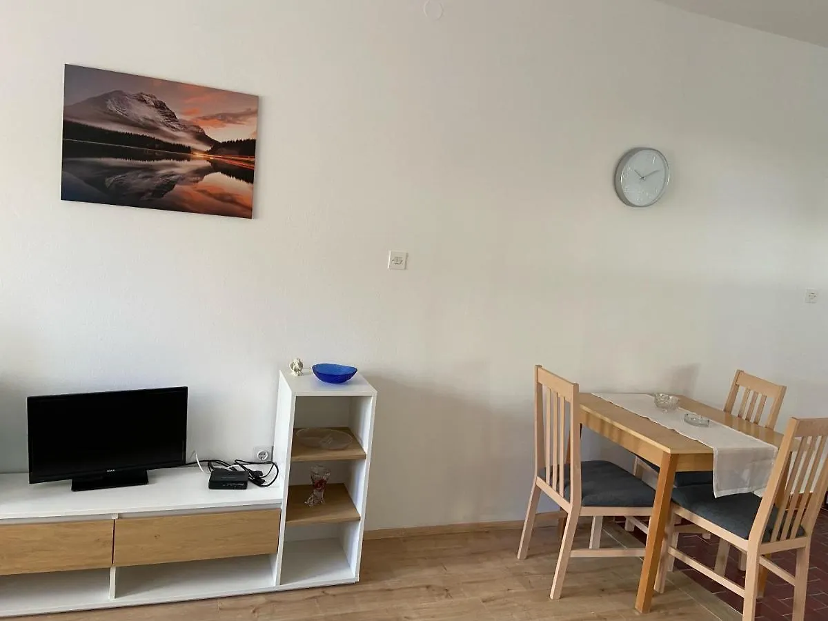 Apartment Apartmani Gojko Biograd Na Moru