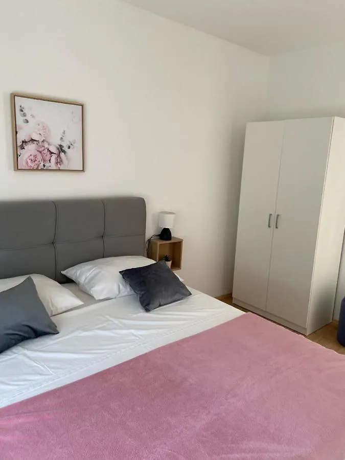 Apartment Apartmani Gojko Biograd Na Moru